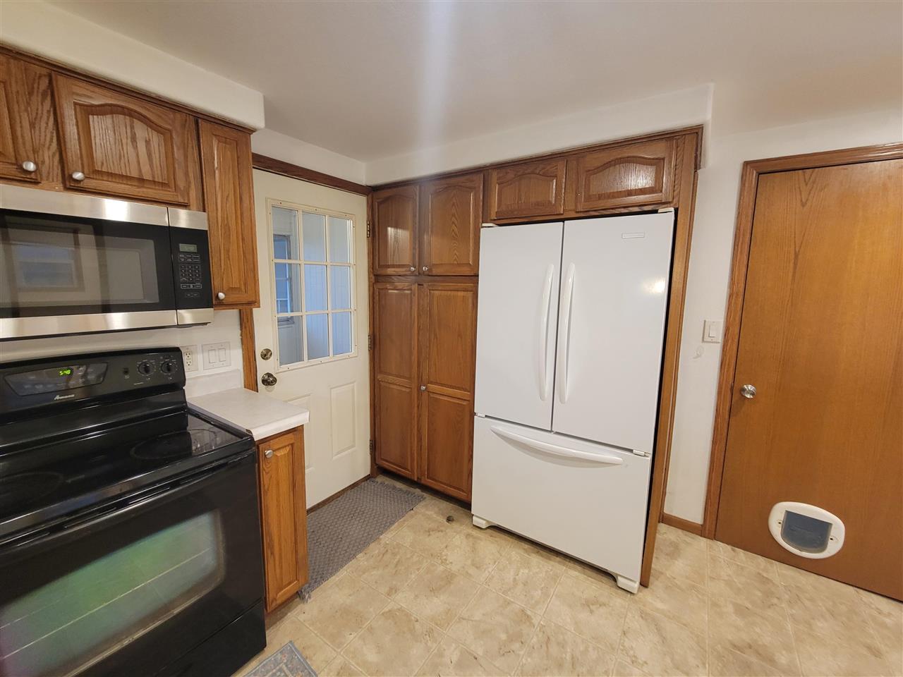 214 E Center Street Oxford IA 52322