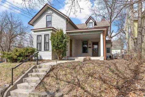 304 Ronalds Street Iowa City IA 52245