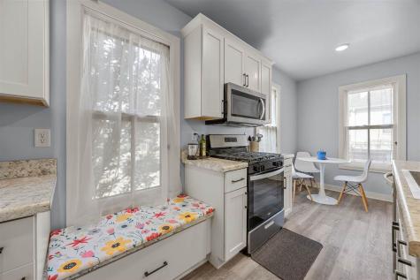 304 Ronalds Street Iowa City IA 52245