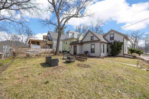 304 Ronalds Street Iowa City IA 52245