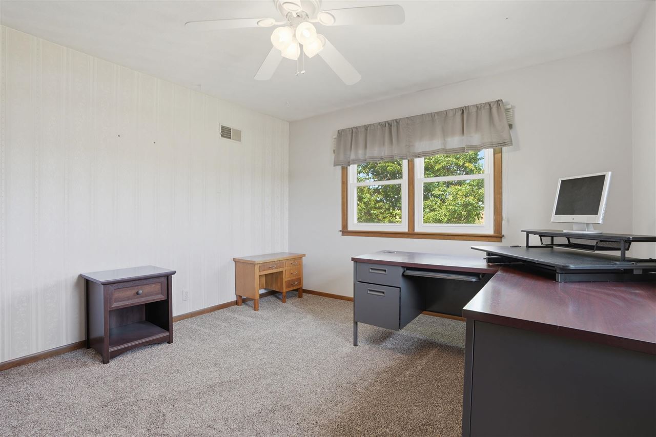 1895 Underwood Avenue Ainsworth IA 52201