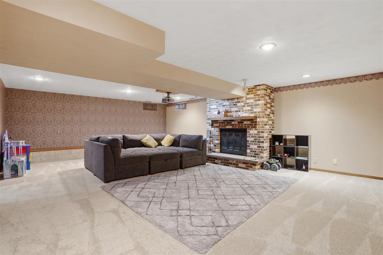 1895 Underwood Avenue Ainsworth IA 52201