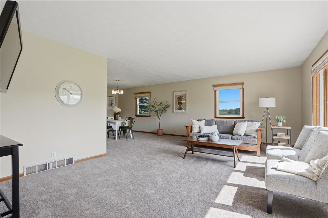 1895 Underwood Avenue Ainsworth IA 52201