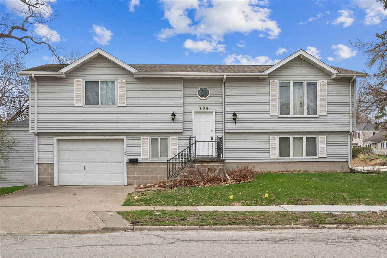 409 S 7th Avenue Iowa City IA 52240