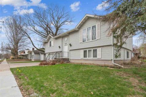 409 S 7th Avenue Iowa City IA 52240
