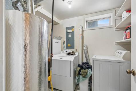 409 S 7th Avenue Iowa City IA 52240