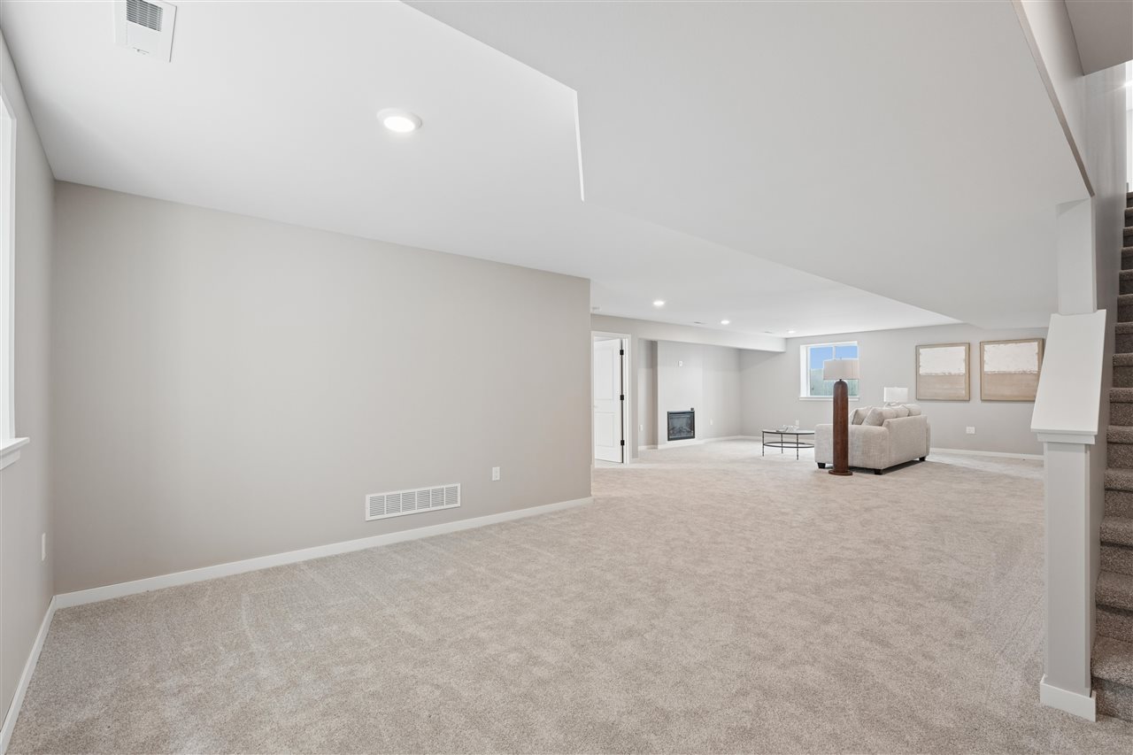 1271 Roosevelt Circle North Liberty IA 52317-1304