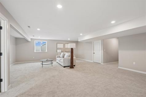 1271 Roosevelt Circle North Liberty IA 52317-1304