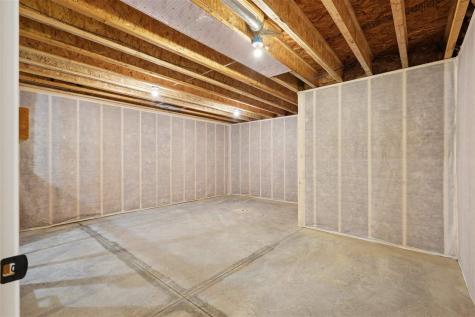 1271 Roosevelt Circle North Liberty IA 52317-1304