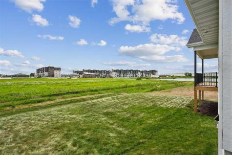 1271 Roosevelt Circle North Liberty IA 52317-1304