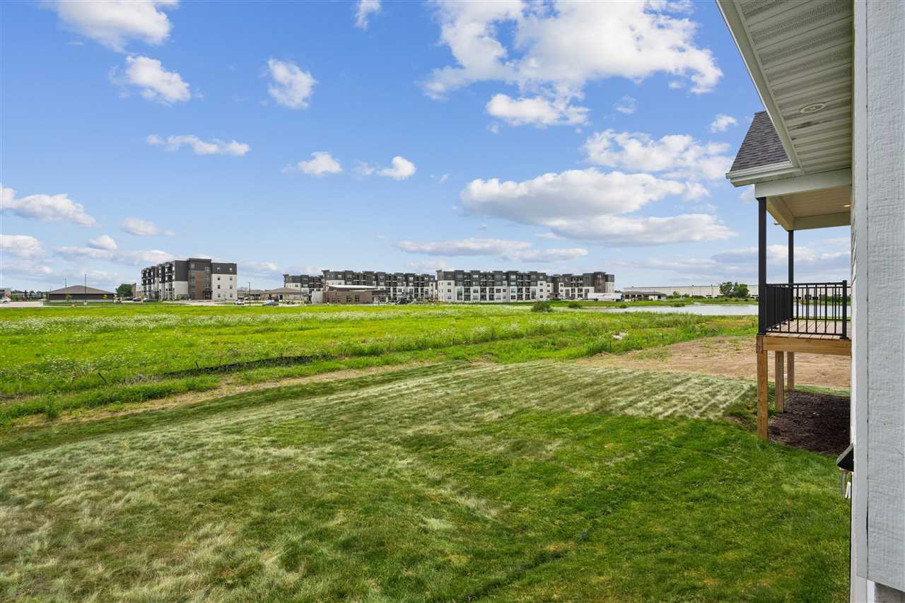 1271 Roosevelt Circle North Liberty IA 52317-1304