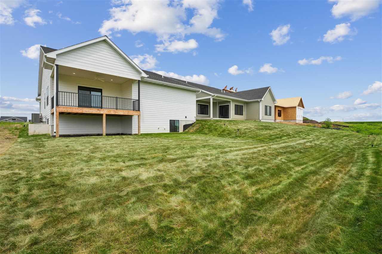 1271 Roosevelt Circle North Liberty IA 52317-1304