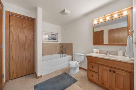 1346 Sweeting Lane Coralville IA 52241