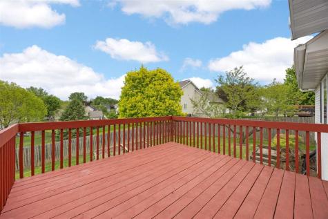 1346 Sweeting Lane Coralville IA 52241