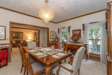 610 S 15th Avenue Washington IA 52353