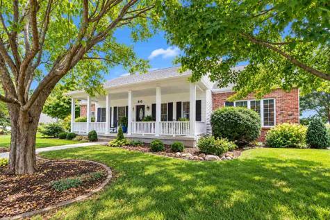 610 S 15th Avenue Washington IA 52353