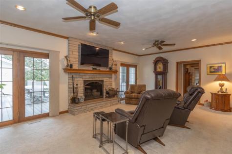 610 S 15th Avenue Washington IA 52353