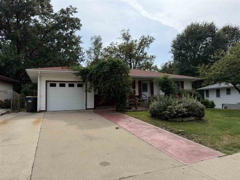 1139 Downey Drive Iowa City IA 52240