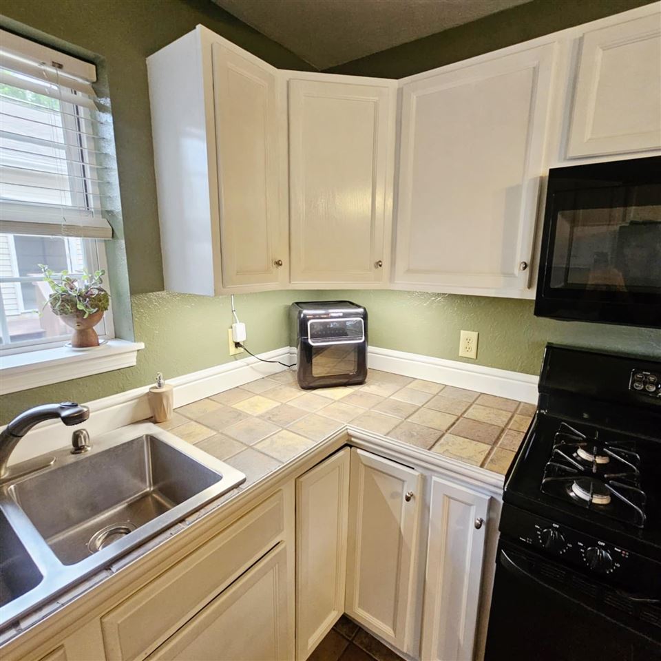 105 N Division Street Anamosa IA 52205-0000