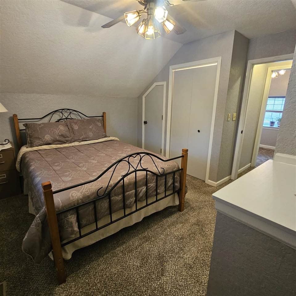 105 N Division Street Anamosa IA 52205-0000