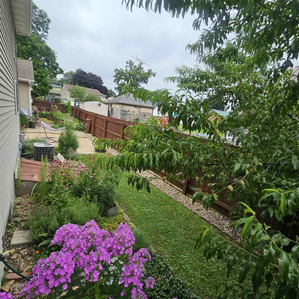 105 N Division Street Anamosa IA 52205-0000