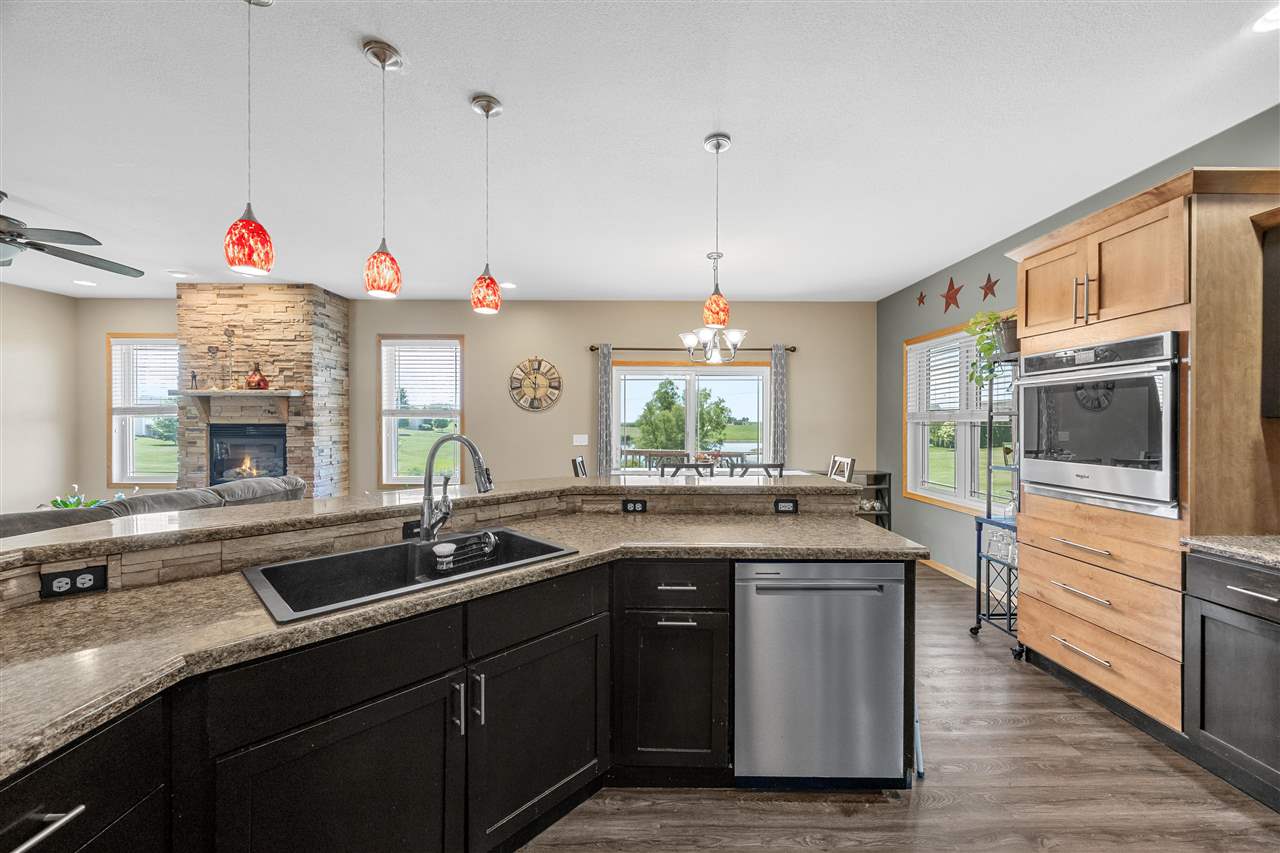 1490 Ridgeview Avenue West Liberty IA 52776