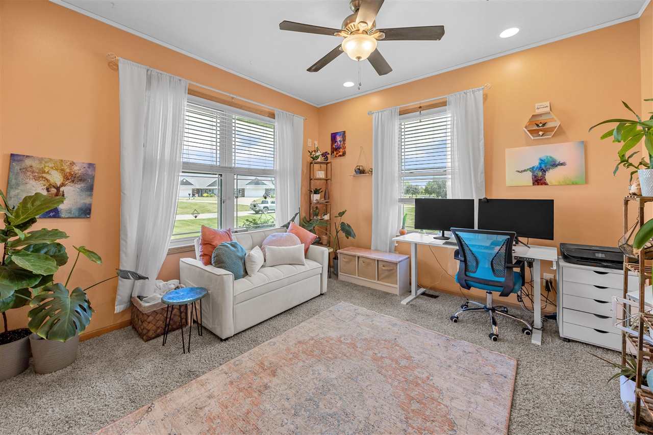 1490 Ridgeview Avenue West Liberty IA 52776