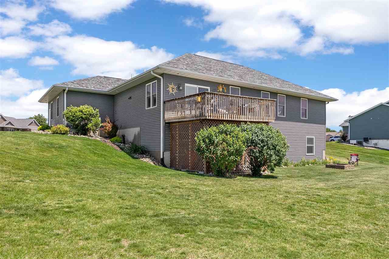 1490 Ridgeview Avenue West Liberty IA 52776