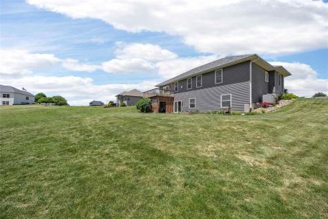 1490 Ridgeview Avenue West Liberty IA 52776