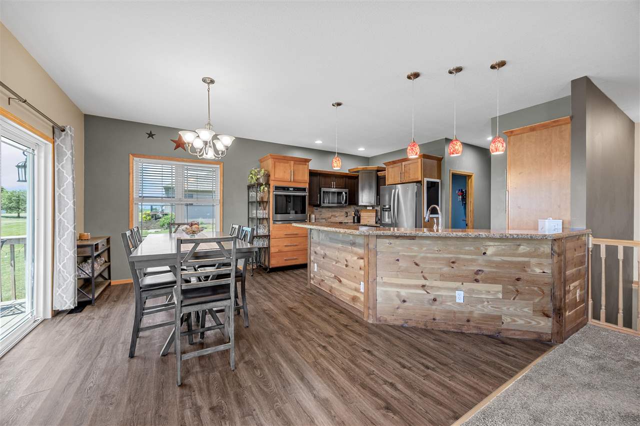1490 Ridgeview Avenue West Liberty IA 52776