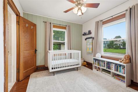 421 33rd Street NE Cedar Rapids IA 52402