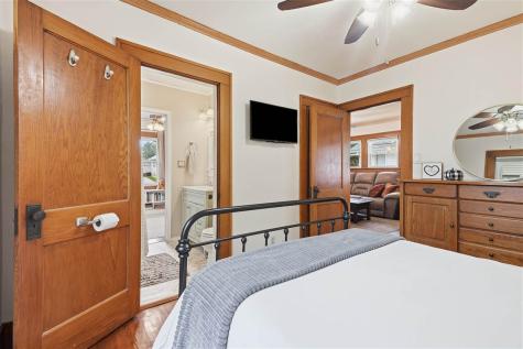 421 33rd Street NE Cedar Rapids IA 52402