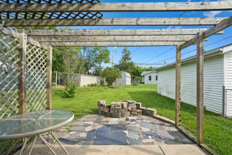 4641 Danbury Street NE Cedar Rapids IA 52402