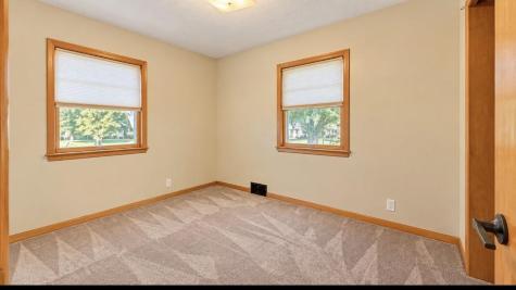 1024 N 4th Avenue Washington IA 52353