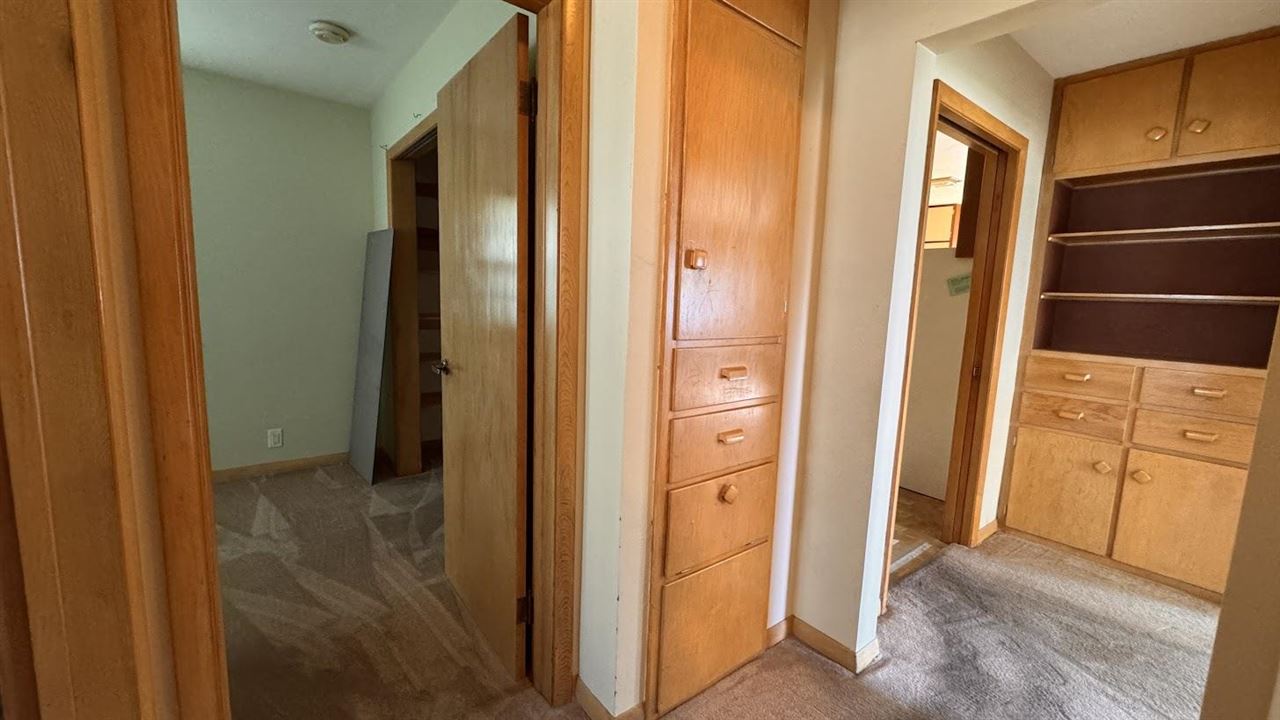 1024 N 4th Avenue Washington IA 52353