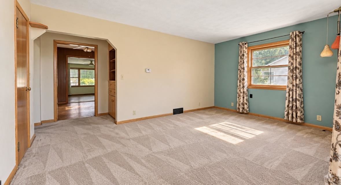 1024 N 4th Avenue Washington IA 52353