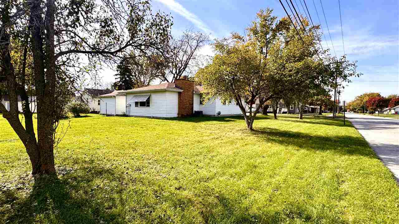 1024 N 4th Avenue Washington IA 52353
