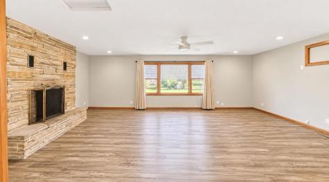 1024 N 4th Avenue Washington IA 52353