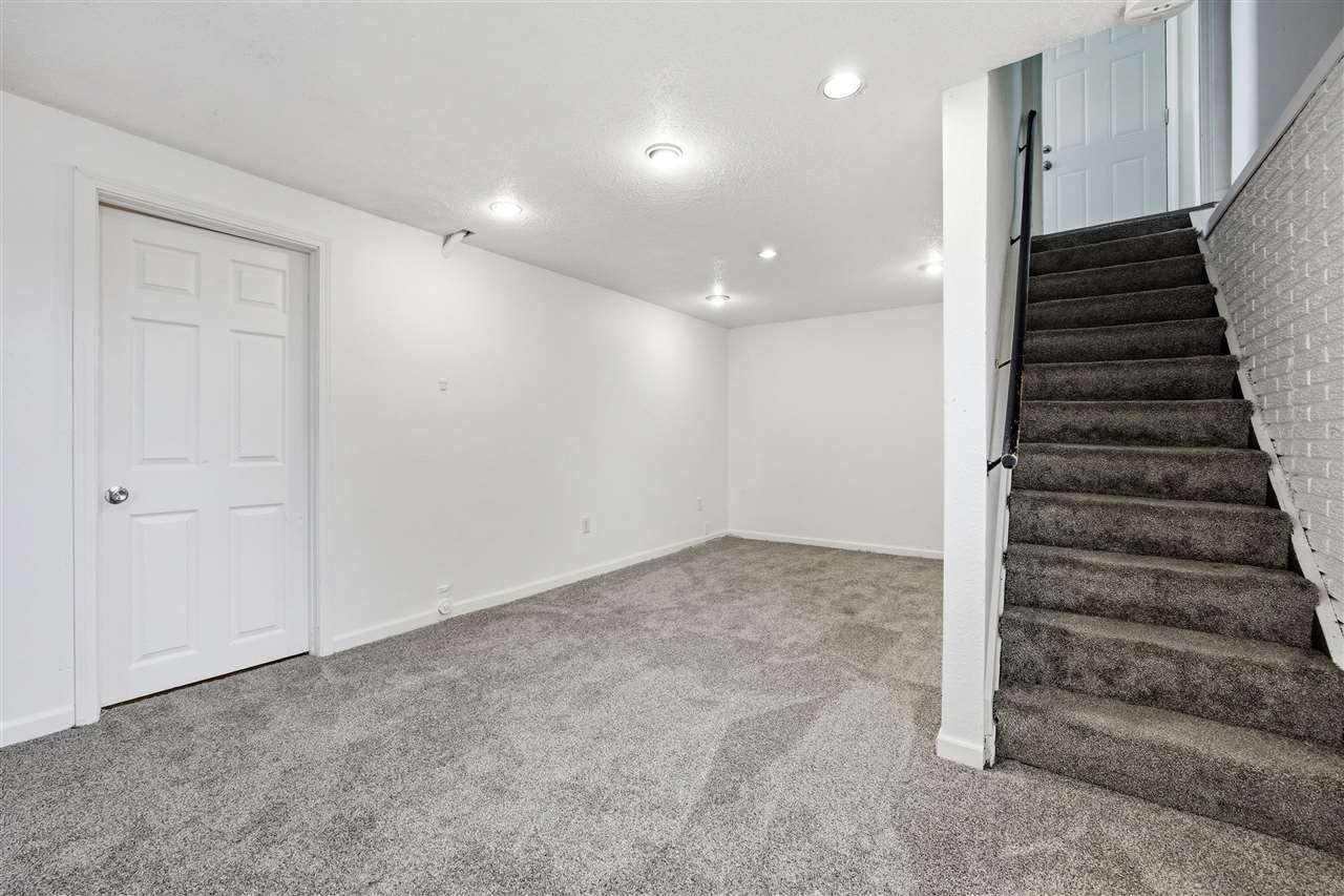 3210 Carriage Drive SW Cedar Rapids IA 52404