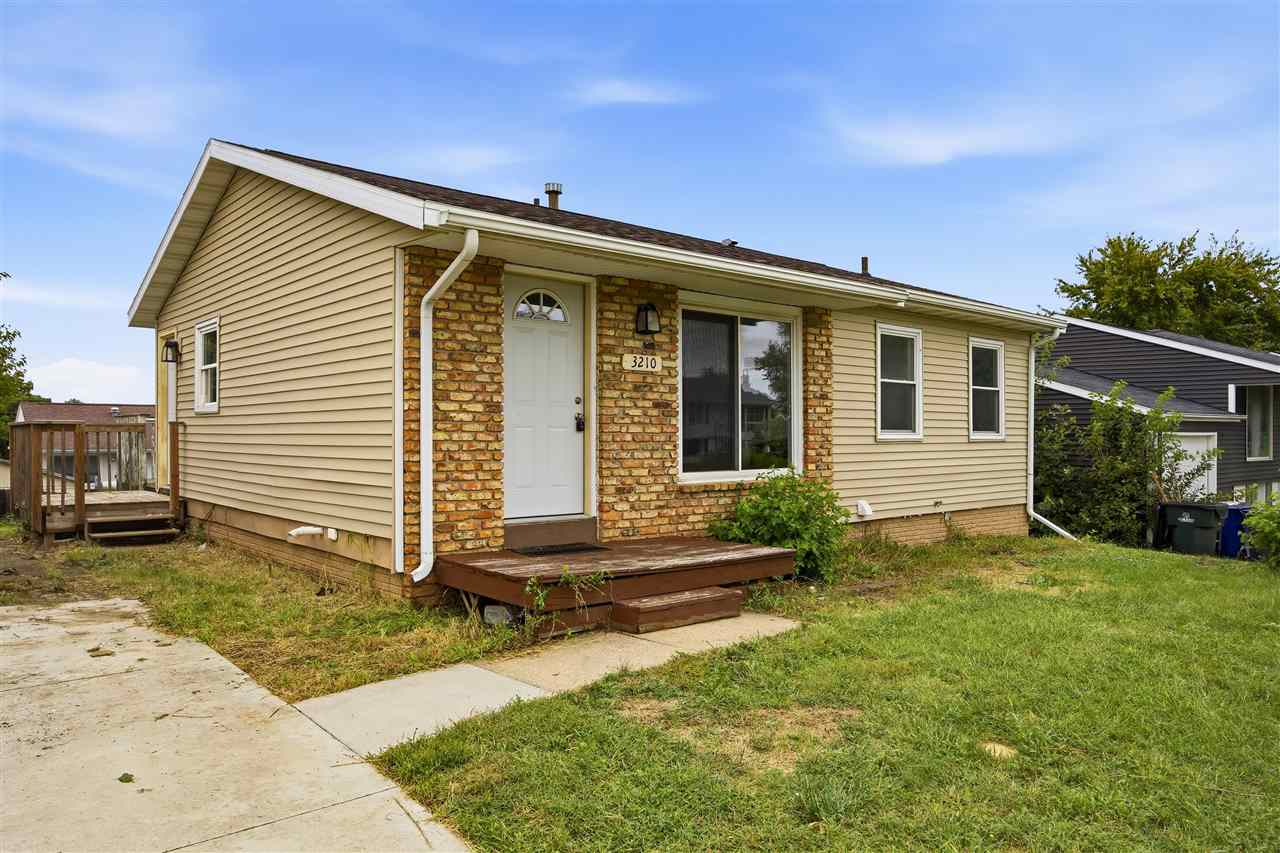 3210 Carriage Drive SW Cedar Rapids IA 52404