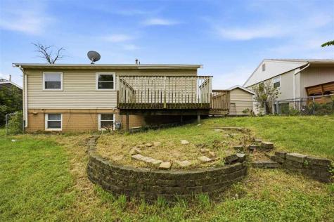 3210 Carriage Drive SW Cedar Rapids IA 52404