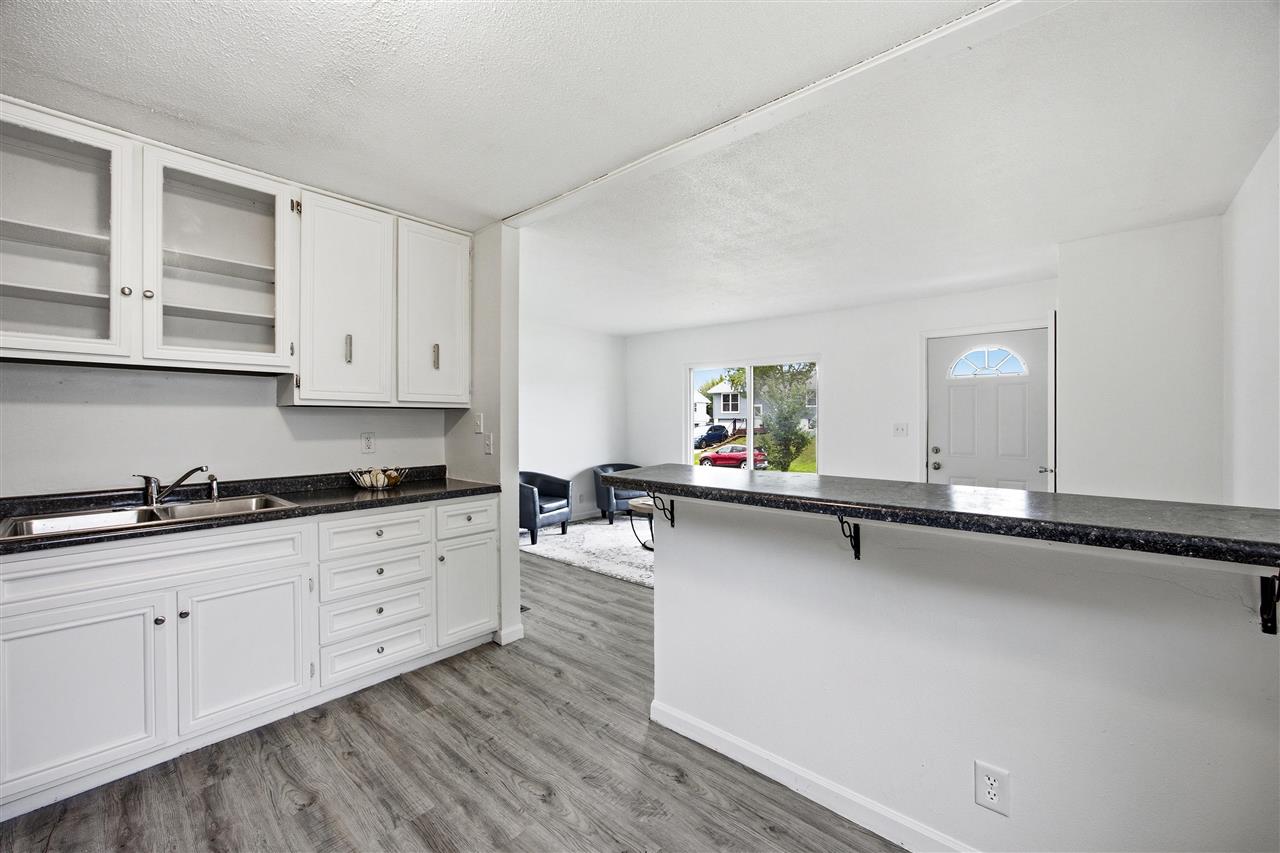 3210 Carriage Drive SW Cedar Rapids IA 52404