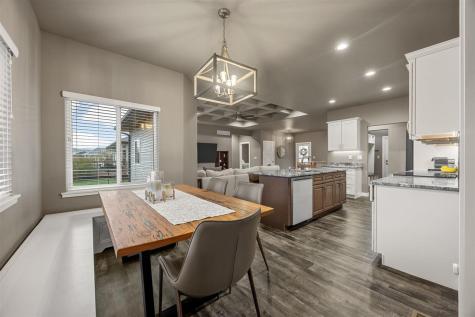 1915 Timber Wolf Drive North Liberty IA 52317
