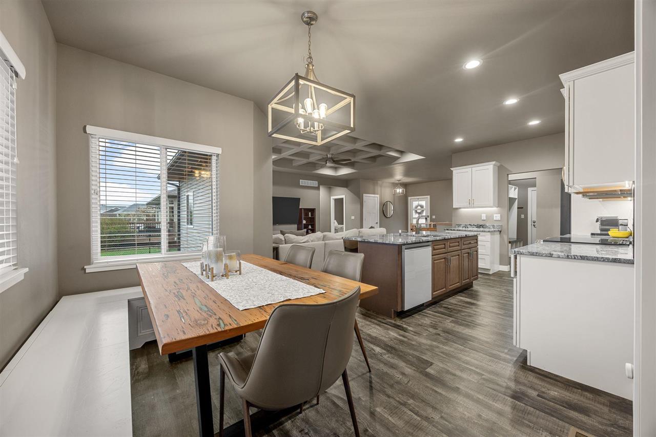 1915 Timber Wolf Drive North Liberty IA 52317
