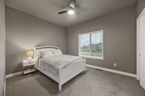 1915 Timber Wolf Drive North Liberty IA 52317