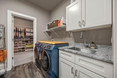 1915 Timber Wolf Drive North Liberty IA 52317