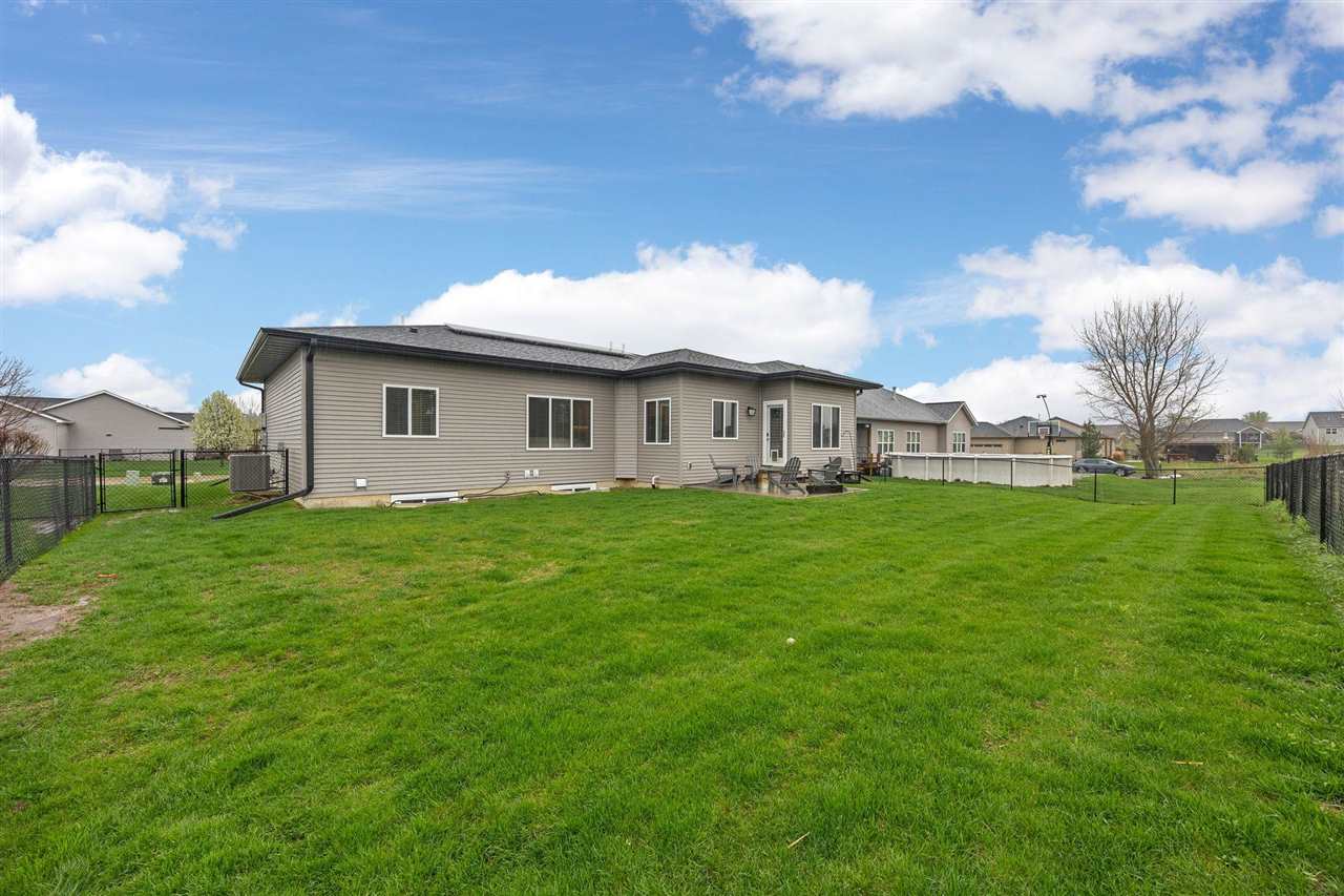 1915 Timber Wolf Drive North Liberty IA 52317