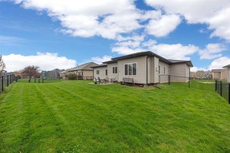 1915 Timber Wolf Drive North Liberty IA 52317
