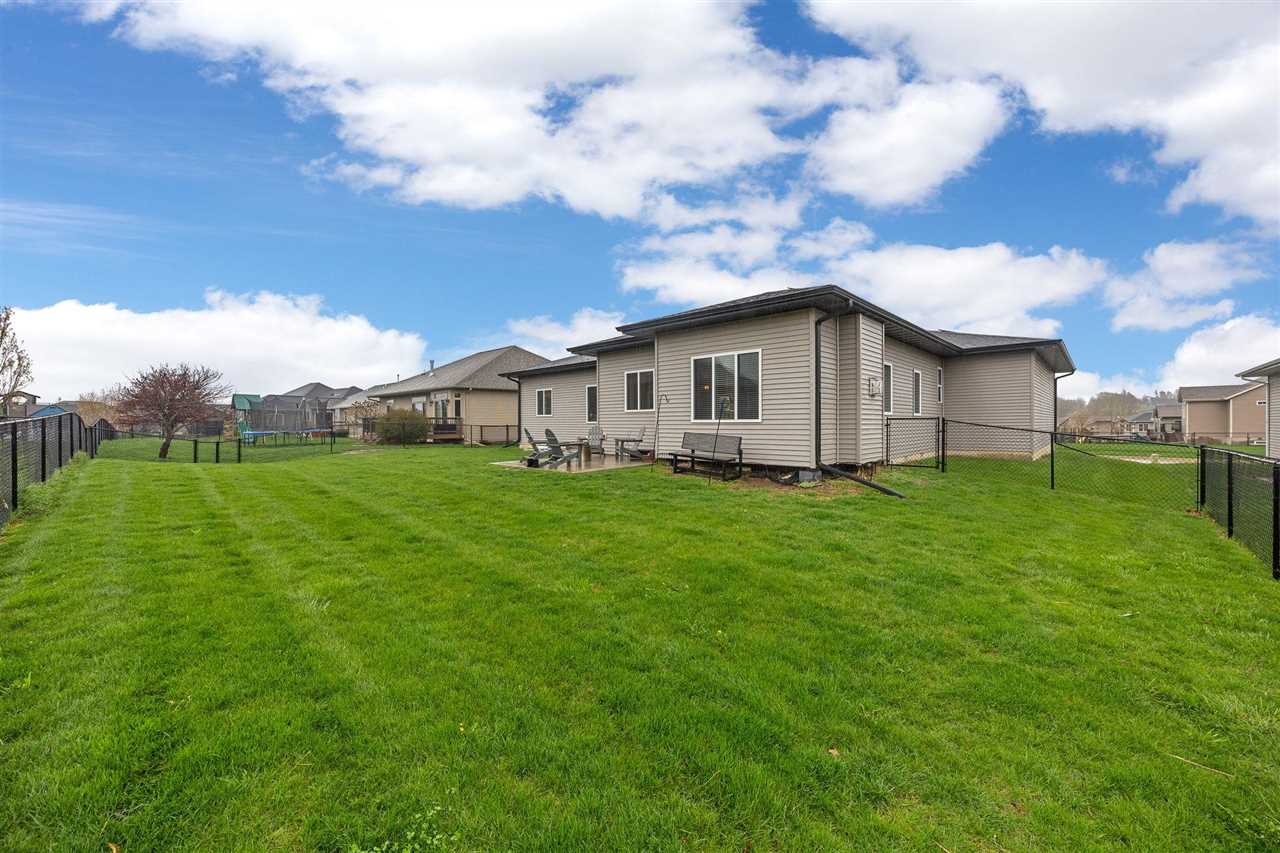 1915 Timber Wolf Drive North Liberty IA 52317