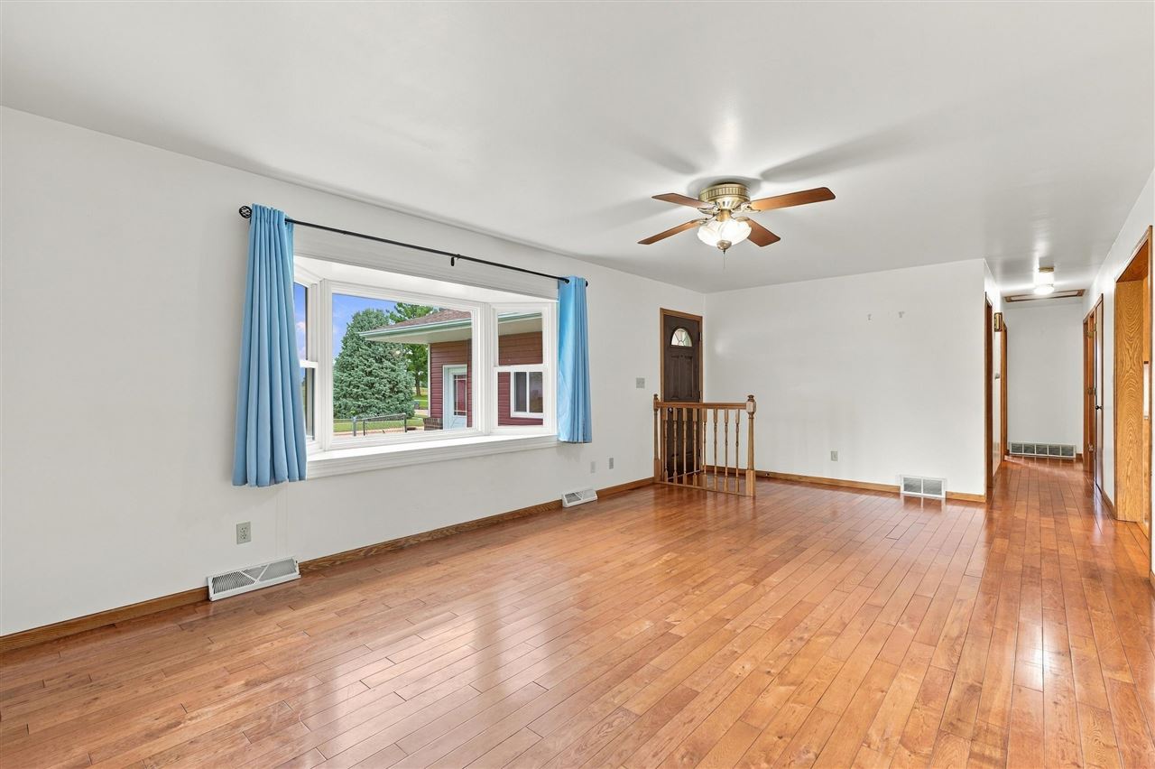 608 E Meyers Street West Liberty IA 52776